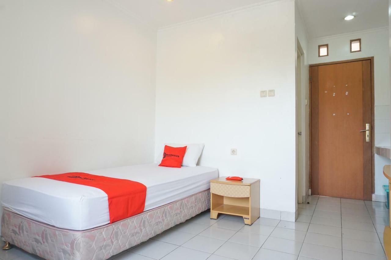 Wisma tamu Residences By Reddoorz Near Maranatha